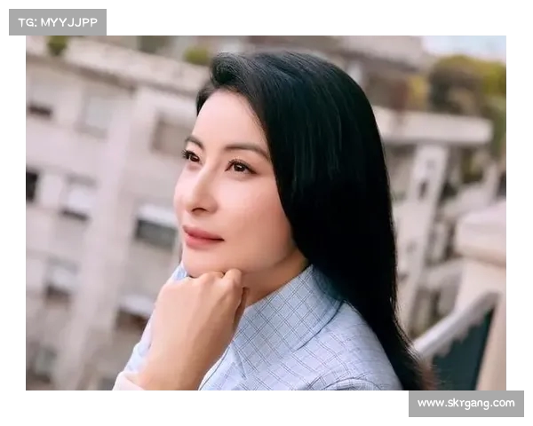 郭晶晶奥运主题大片惊艳亮相:大码西装搭配大背头,优雅与霸气兼备 郭晶晶奥运主题大片惊艳亮相:大码西装搭配大背头,优雅与霸气兼备